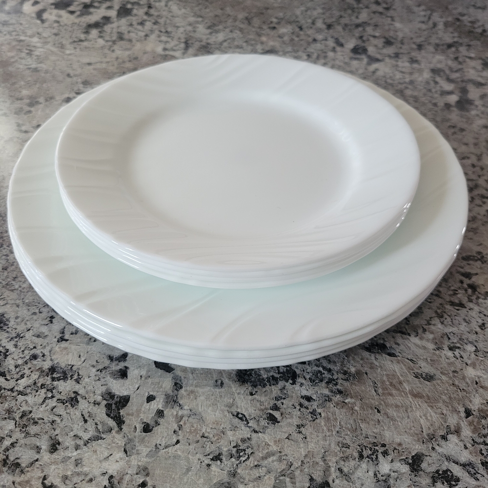 Corelle Boutique Swept Plates
